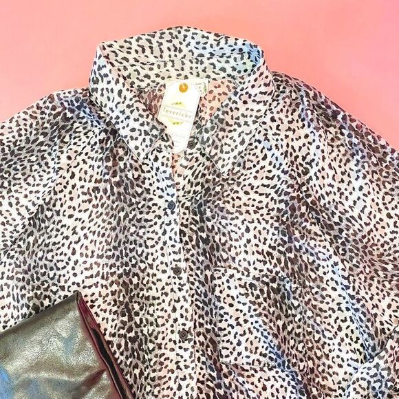 Plus Size Black and Gray Leopard Print Blouse - Picture 4 of 6